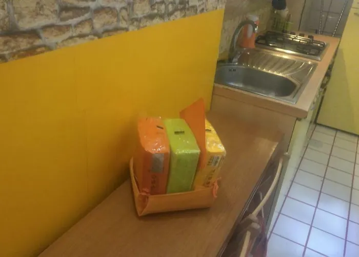 Apartment Napolix Centro, Intero Appartamentino, Casa Vacanze, Tricamere Nel Cuore Di